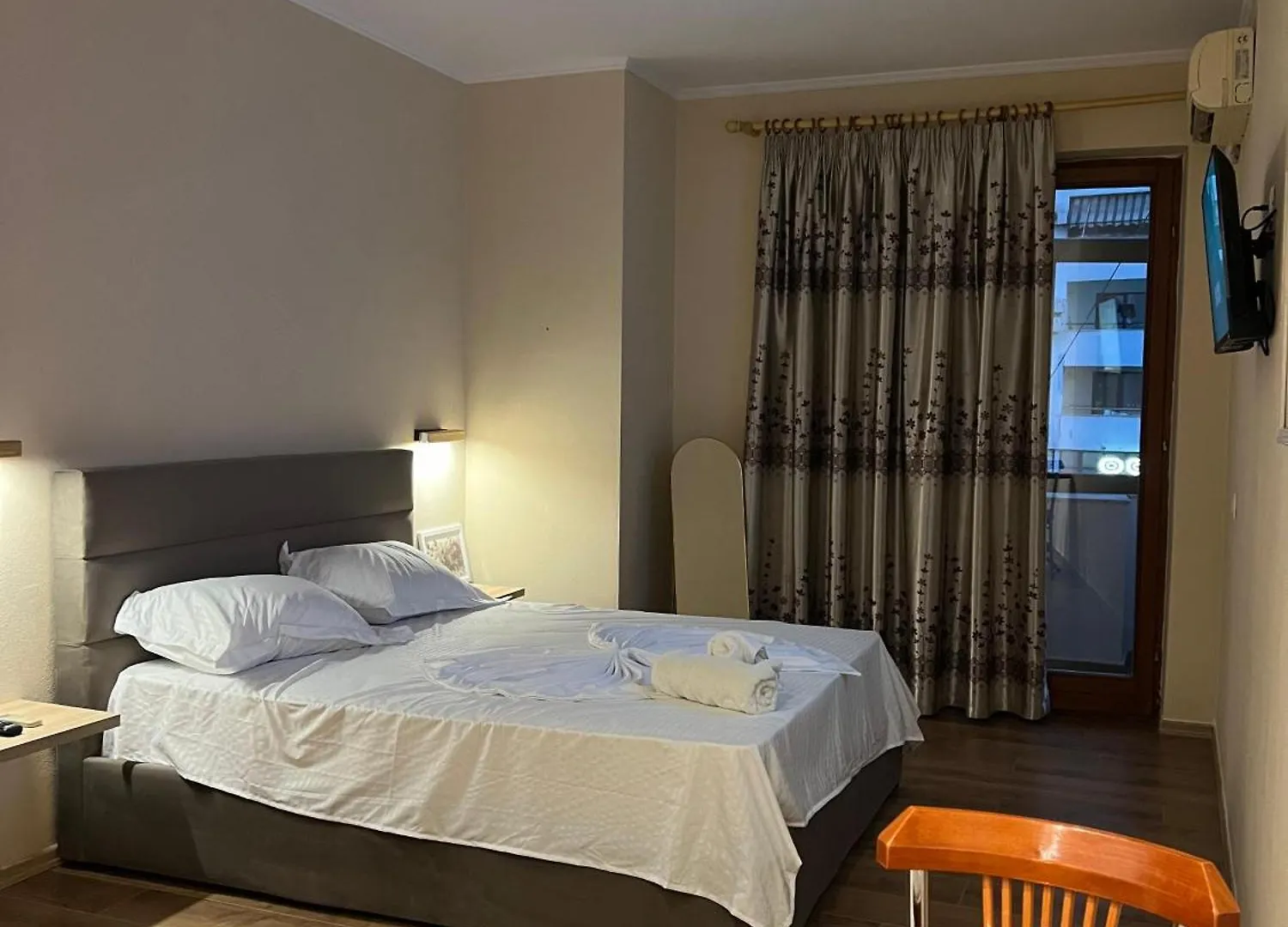 Apartment Skyline Studios Tirana