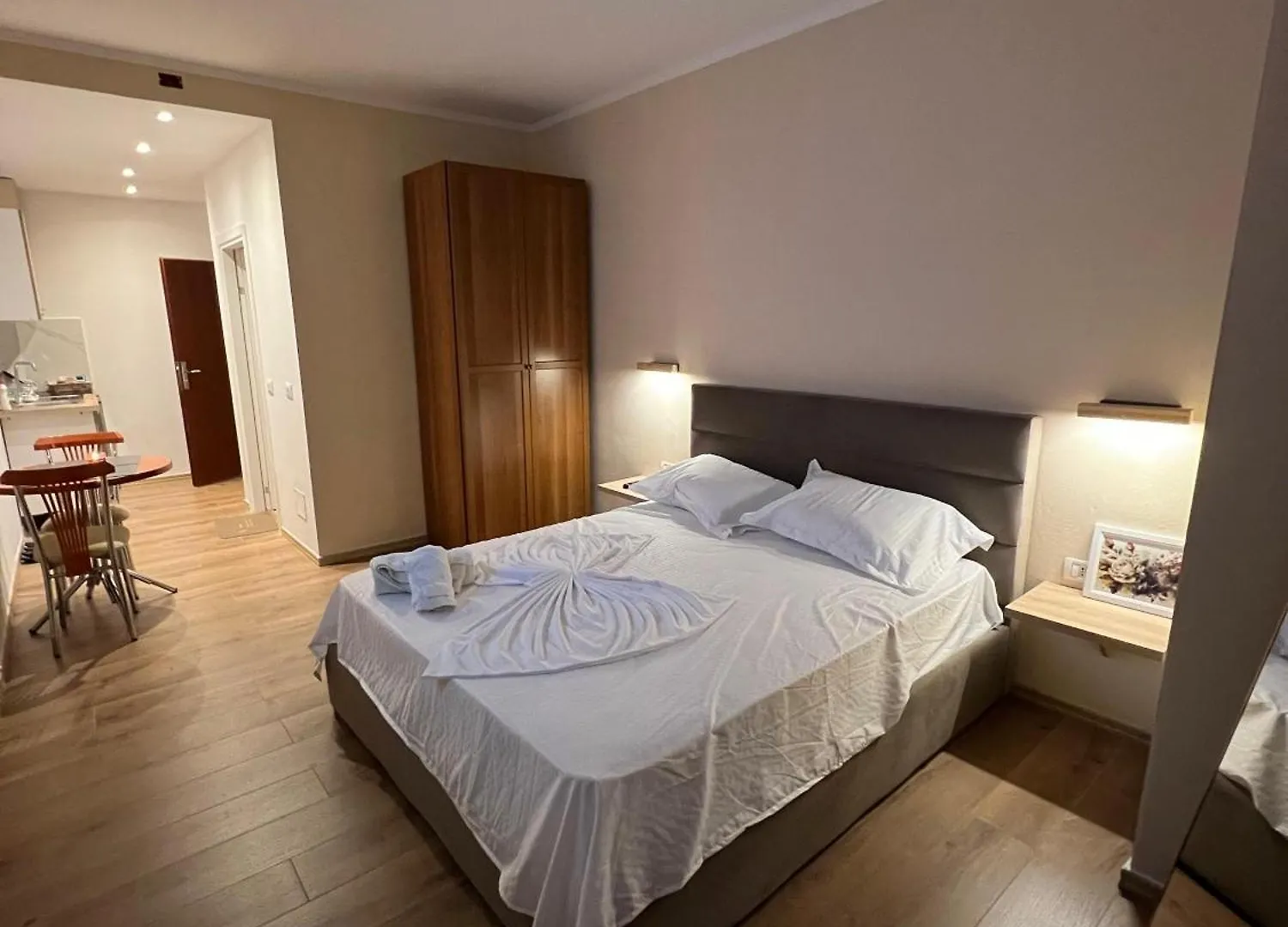 Skyline Studios Tirana 0*,  Albania