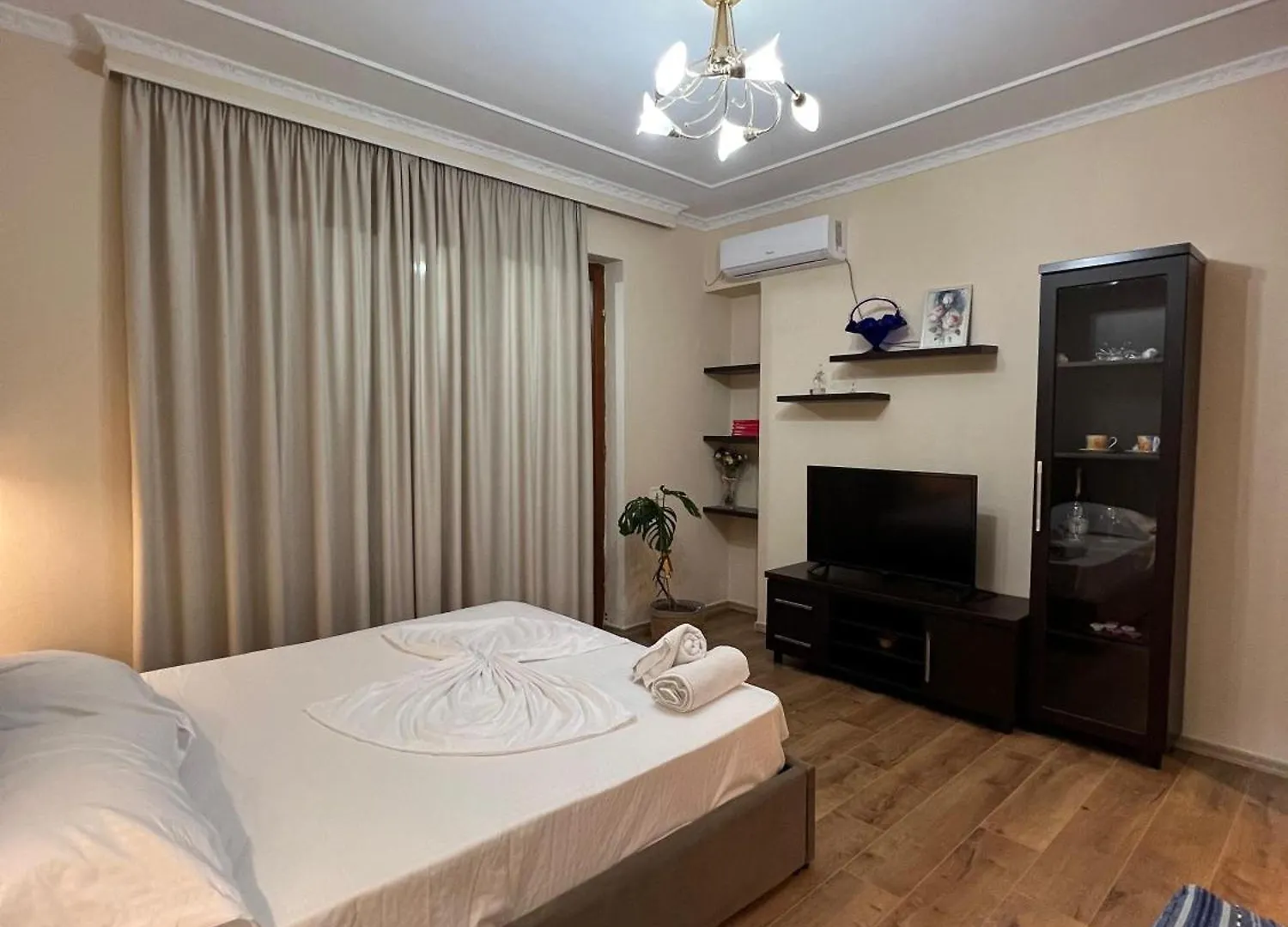 Apartment Skyline Studios Tirana