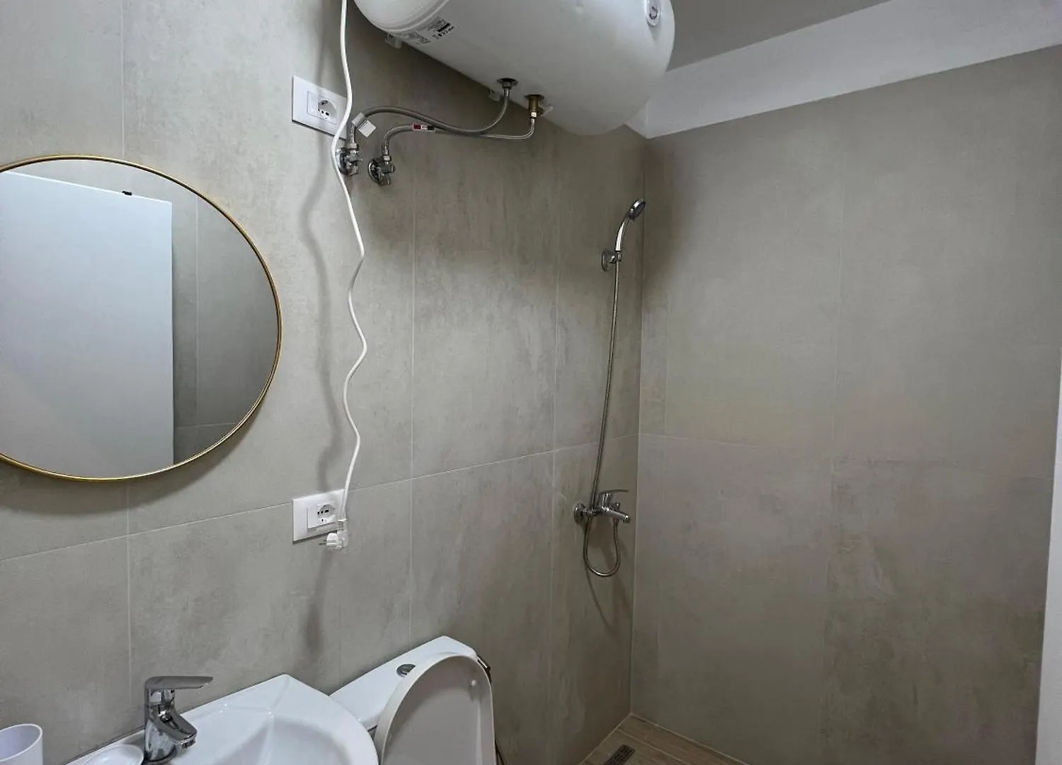 Skyline Studios Tirana Apartment